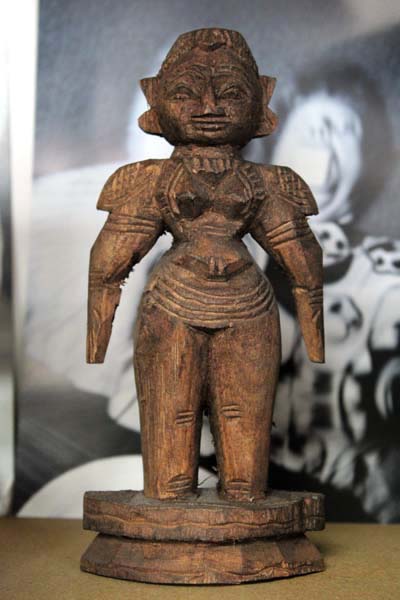 Figurines