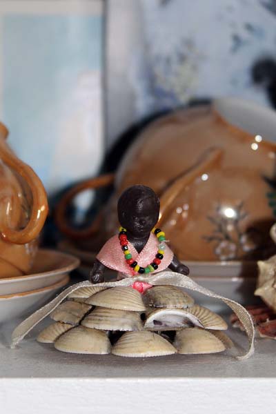 Figurines
